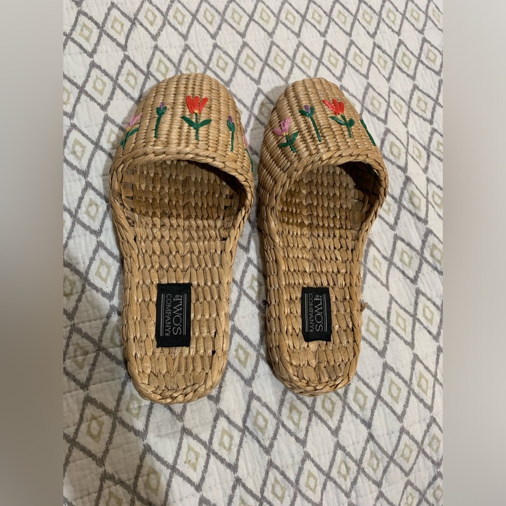 Natural Watergrass Sandals